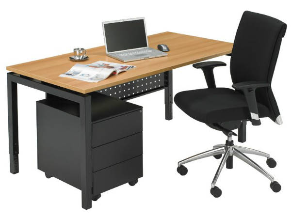 bureau zwart beuken met bureaustoelen schaamschot
